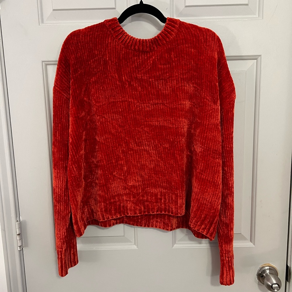 Red Corduroy Style Crew Neck Sweater Size Medium/Large